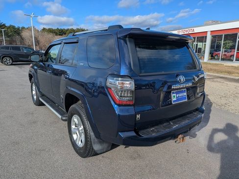 Used 2020 Toyota 4Runner SR5 Premium w/ Moonroof Package image 3