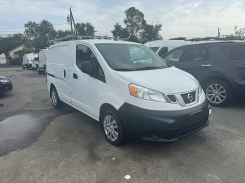 Used 2017 Nissan NV200 SV w/ Technology Package FWD image 4