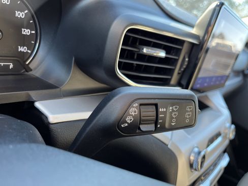 Used 2023 Ford Explorer XLT w/ Equipment Group 202A image 17