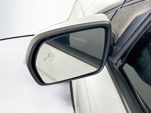 Used 2020 Ford Edge ST-Line w/ Cold Weather Package FWD image 16