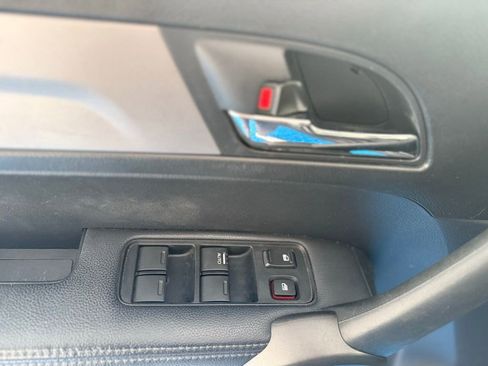 Used 2011 Honda CR-V EX-L image 18