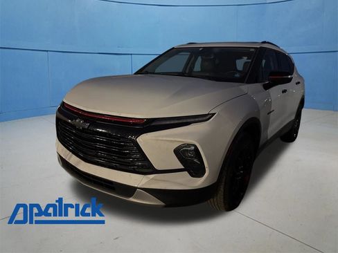 Used 2023 Chevrolet Blazer LT image 1