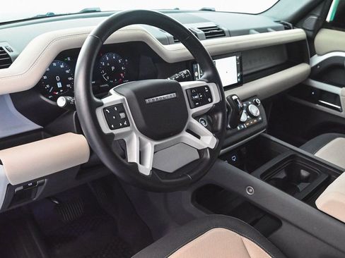 Used 2023 Land Rover Defender 110 X-Dynamic SE image 15