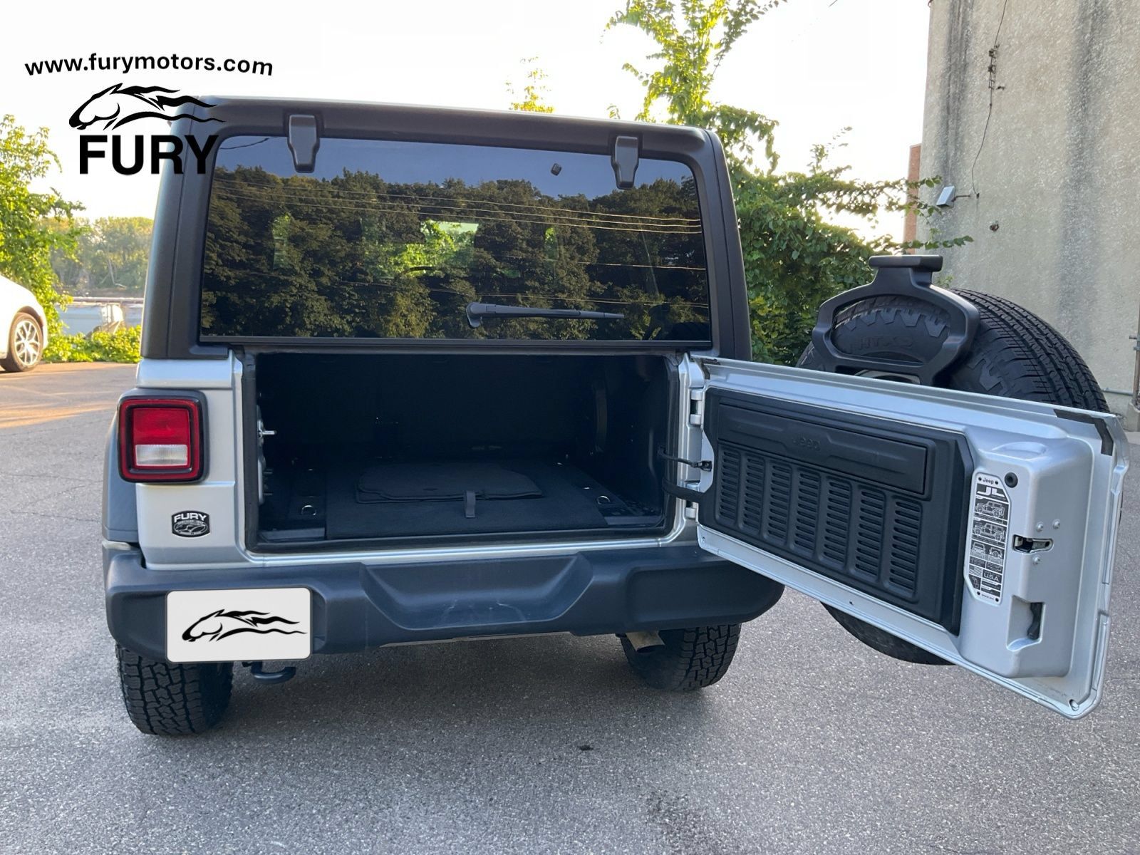 Used 2024 Jeep Wrangler Unlimited Sport AWD/4WD image 25