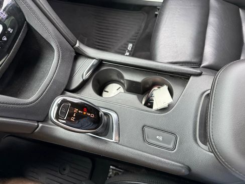 Used 2017 Cadillac XT5 Luxury w/ Driver Awareness Package image 31