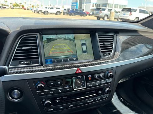 Used 2019 Genesis G80 3.3T Sport RWD image 18