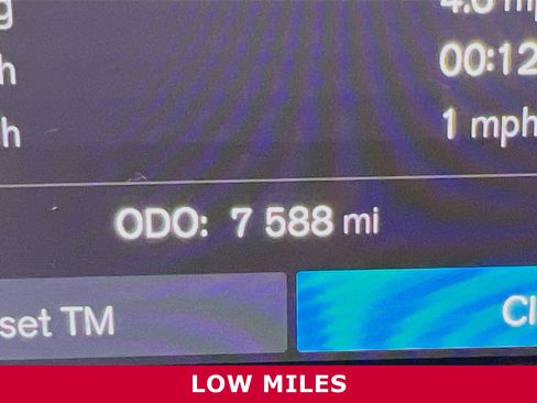 Used 2025 Volvo XC60 T8 Plus w/ Protection Package Premier image 18