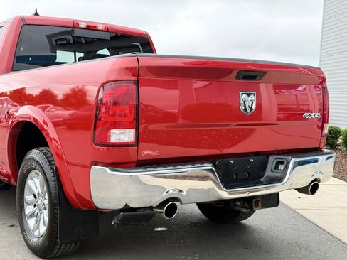 Used 2018 RAM 1500 SLT AWD/4WD image 5