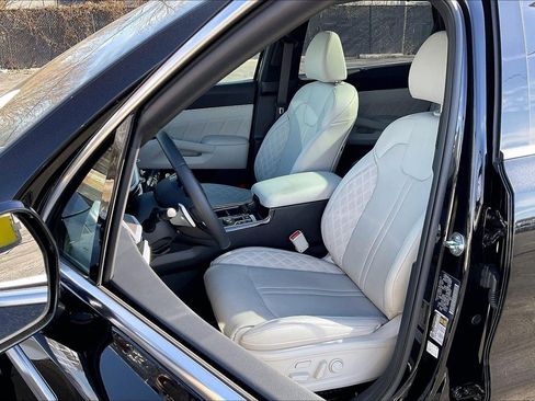 Used 2025 Kia Sorento SX Prestige image 23