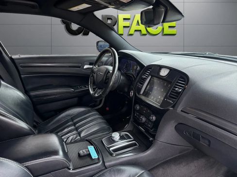 Used 2016 Chrysler 300 S RWD image 23