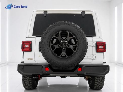 Used 2018 Jeep Wrangler Unlimited Sahara w/ Quick Order Package 24M Moab AWD/4WD image 4