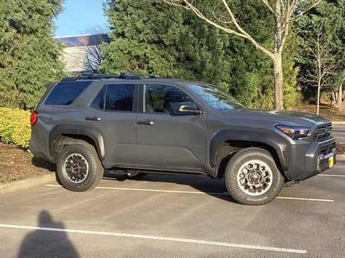 Used 2026 Toyota 4Runner SR5 image 6