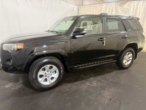 Certified 2024 Toyota 4Runner SR5 Premium w/ Moonroof Package image 2