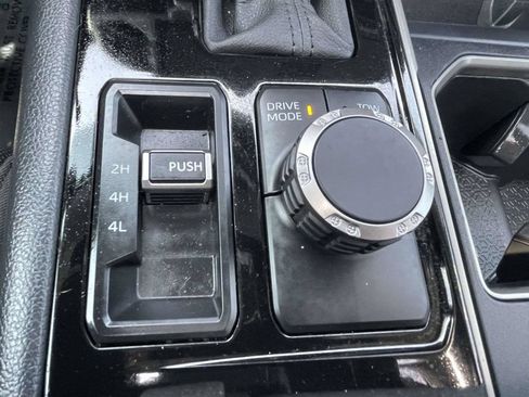 Used 2023 Toyota Tundra Limited AWD/4WD image 38