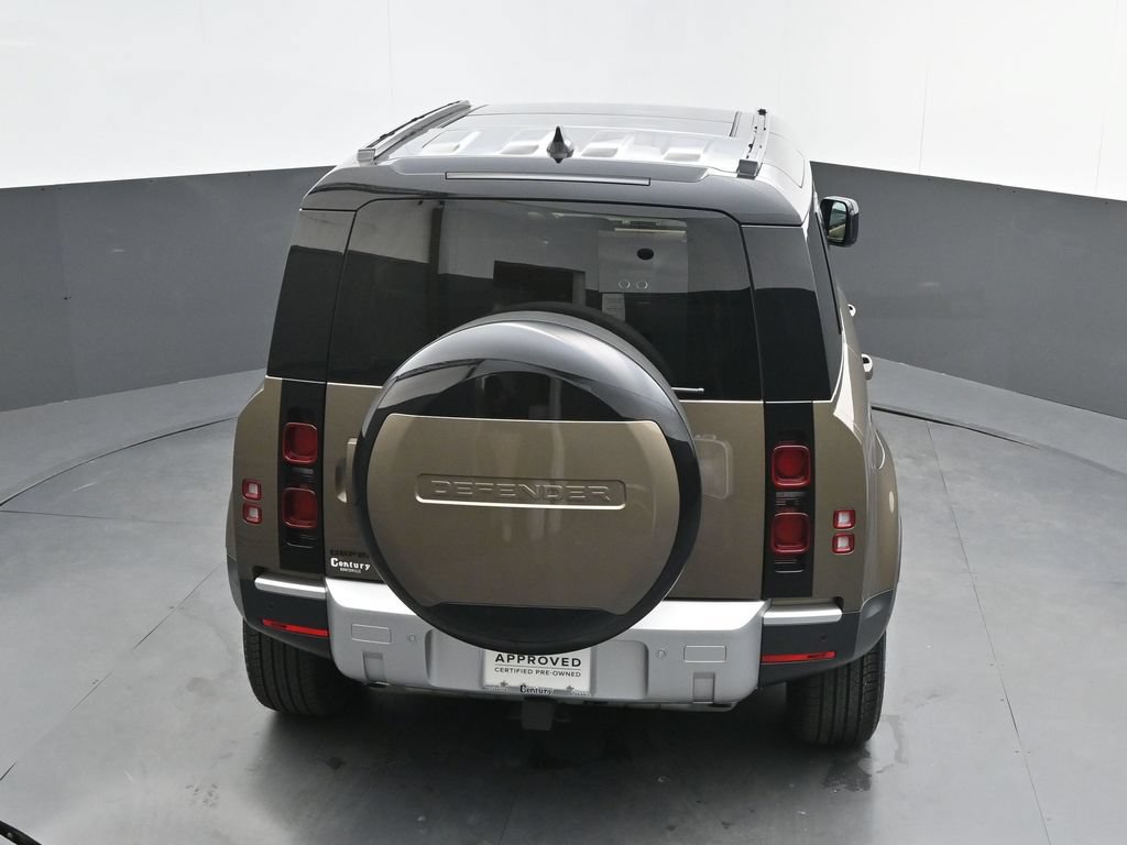 Used 2025 Land Rover Defender 110 S AWD/4WD image 36
