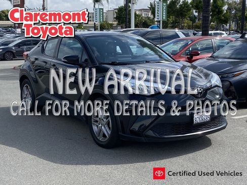 Used 2021 Toyota C-HR LE FWD image 1