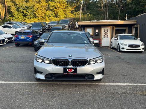 Used 2019 BMW 330i xDrive Sedan image 2