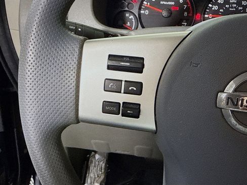 Used 2019 Nissan Frontier SV image 14