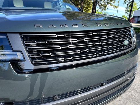 New 2026 Land Rover Range Rover Long Wheelbase SE AWD/4WD image 34