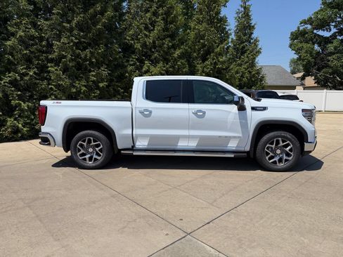 New 2026 GMC Sierra 1500 SLT w/ SLT Premium Plus Package AWD/4WD image 33