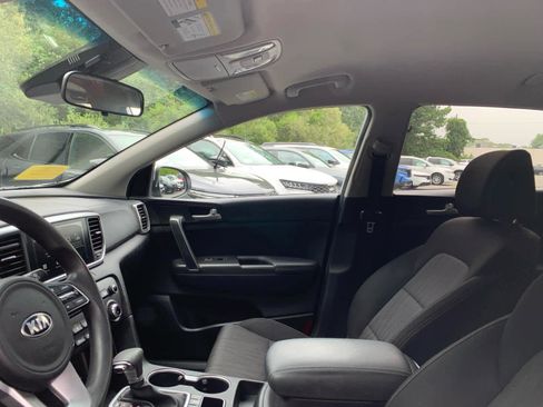 Used 2020 Kia Sportage LX image 13