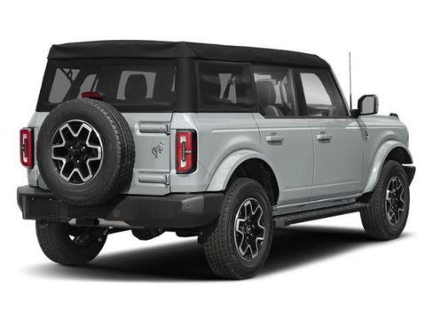 New 2026 Ford Bronco Outer Banks w/ Sasquatch Package AWD/4WD image 2