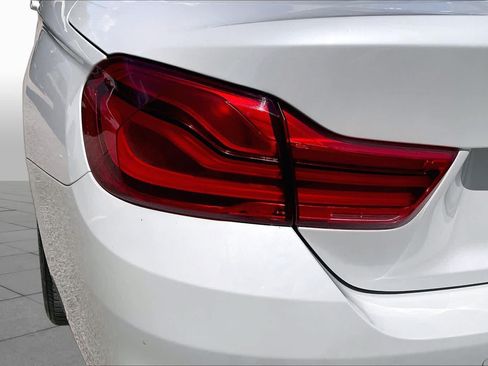 Used 2018 BMW 430i Convertible RWD image 26