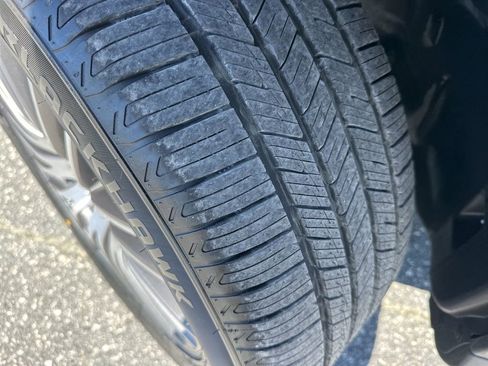 Used 2023 Mercedes-Benz GLC 300 4MATIC image 32