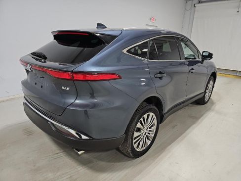 Used 2023 Toyota Venza XLE AWD/4WD image 4