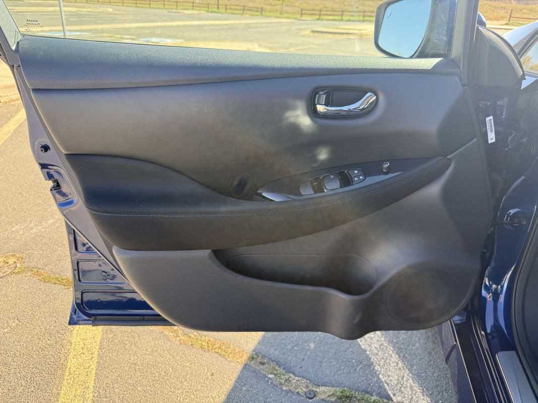 Used 2025 Nissan Leaf SV Plus FWD image 14