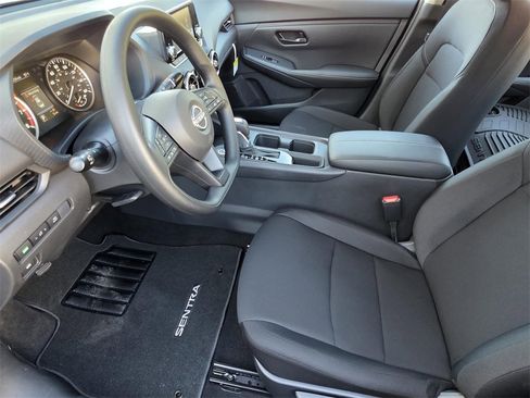 New 2025 Nissan Sentra S image 7