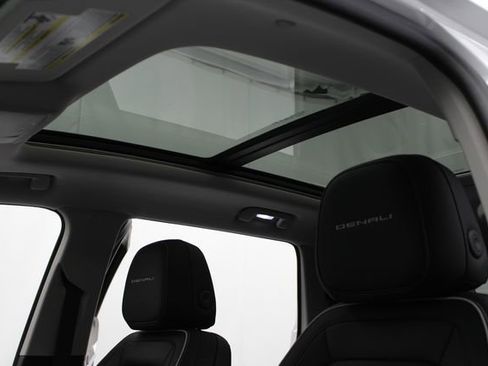 New 2026 GMC Terrain Denali AWD/4WD image 18