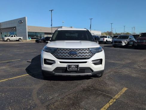 Certified 2022 Ford Explorer Limited w/ Equipment Group 301A image 2