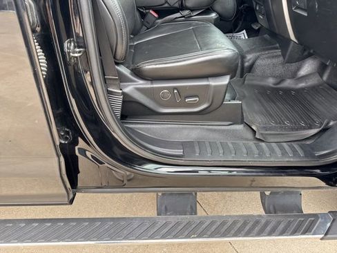 Used 2017 Ford F350 Lariat w/ FX4 4x4 Off Road Package image 12