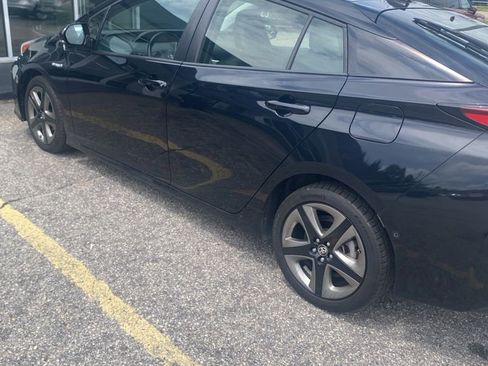 Used 2019 Toyota Prius Limited FWD image 4