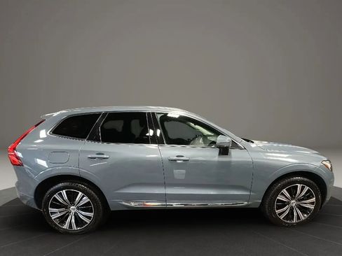 Used 2022 Volvo XC60 T8 Inscription w/ Advanced Package image 6
