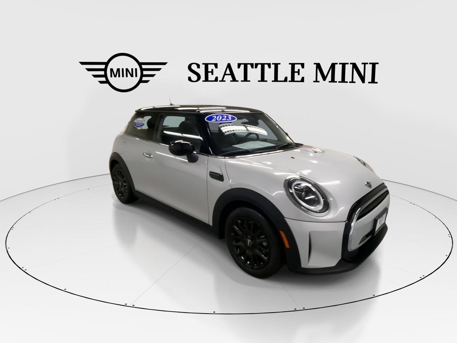 Used 2023 MINI Cooper 2-Door Hardtop FWD image 2