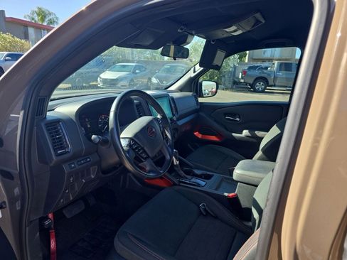 Used 2022 Nissan Frontier Pro-X w/ Technology Package RWD image 5