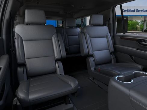 New 2026 Chevrolet Suburban Z71 w/ Z71 Off-Road Package AWD/4WD image 17