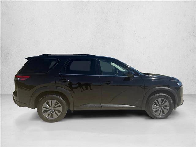 Used 2024 Nissan Pathfinder SV FWD image 4