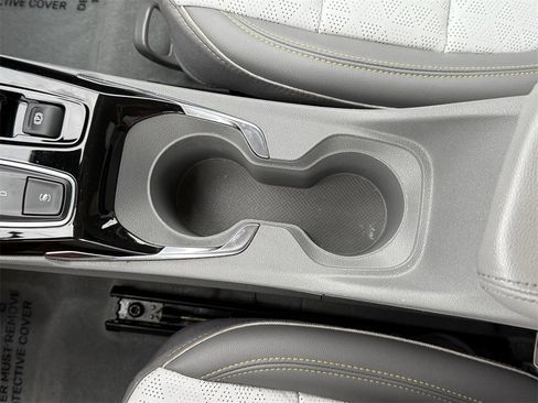 Used 2023 Chevrolet Bolt EUV Premier image 27