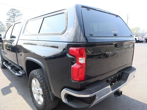 Used 2021 Chevrolet Silverado 2500 LTZ w/ LTZ Premium Package image 5