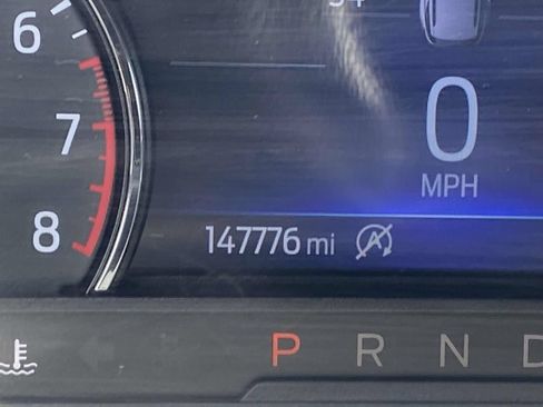 Used 2021 Ford Explorer XLT w/ Equipment Group 202A RWD image 32