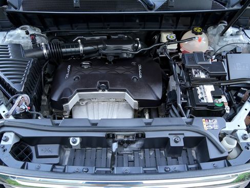 Used 2017 GMC Acadia SLE FWD image 42
