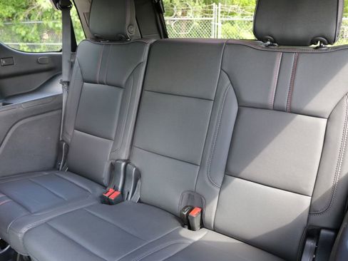 Used 2024 Chevrolet Tahoe RST w/ Luxury Package AWD/4WD image 17