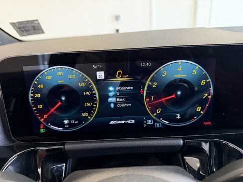 Used 2022 Mercedes-Benz GLA 35 AMG 4MATIC w/ AMG Aerodynamic Package image 17