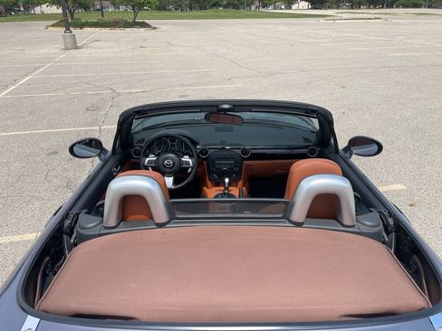 Used 2006 MAZDA MX-5 Miata Grand Touring w/ Premium Pkg RWD image 8