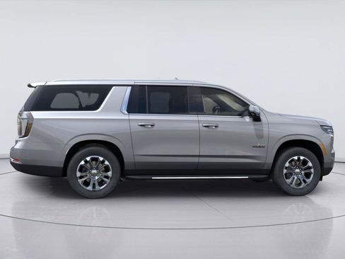 New 2026 Chevrolet Suburban LT w/ Comfort Package RWD image 5