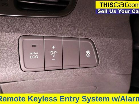 Used 2012 Hyundai Elantra GLS image 12