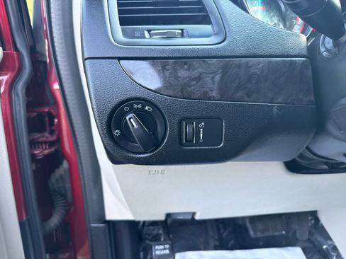 Used 2016 Dodge Grand Caravan American Value Package w/ UConnect Hands-Free Group FWD image 18